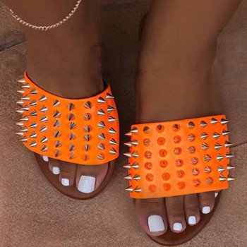 Women Rivet Slippers Flat Casual Ladies Slides Open Toe Outside Metal Decoration Soft Beach Shoes Summer Female Footwear 2020